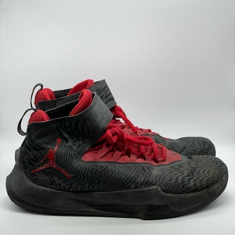 Jordan Fly Unlimited Anthracite & Gym Red Sneakers